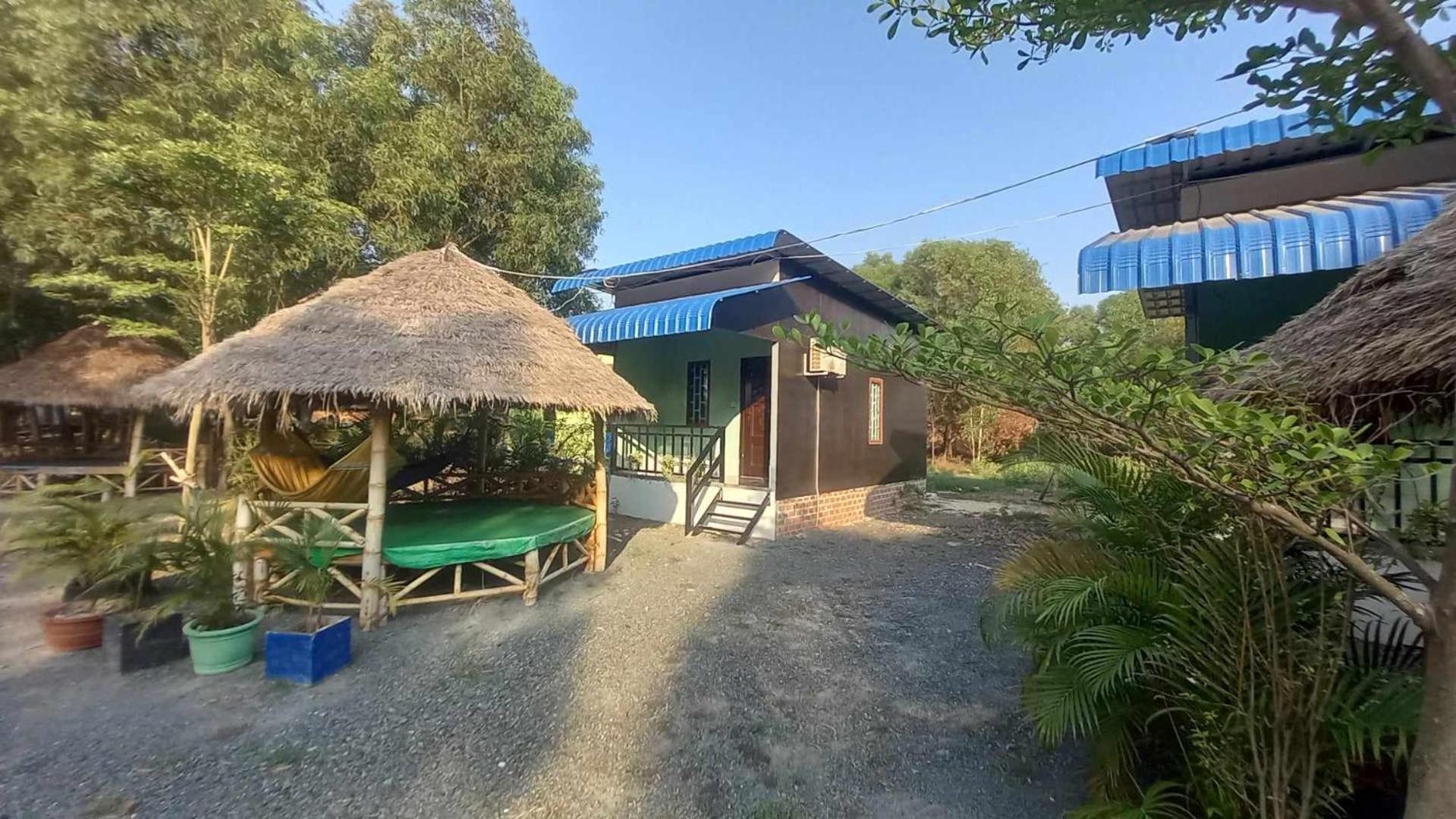 La Plage De Kampot By Lee & Hap Guest House Exterior photo