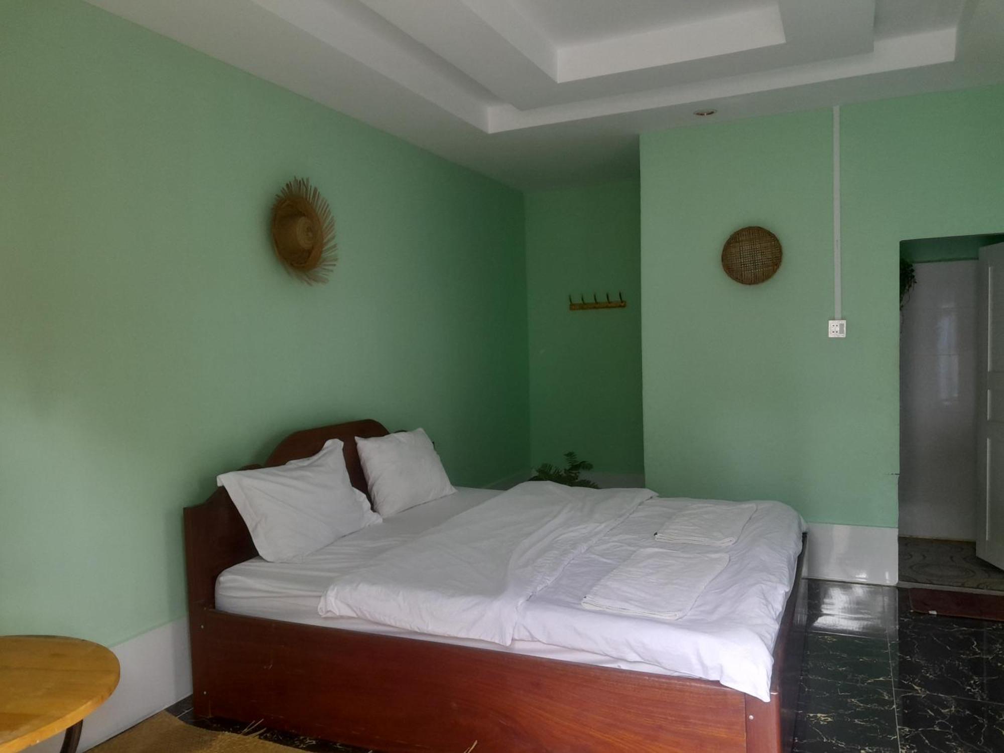 La Plage De Kampot By Lee & Hap Guest House Exterior photo
